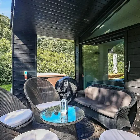 Tranquil Retreat In - By Traum * בוגנזה